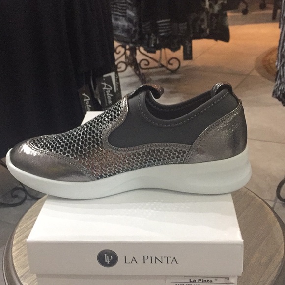 Metallic sneaker - Picture 2 of 5